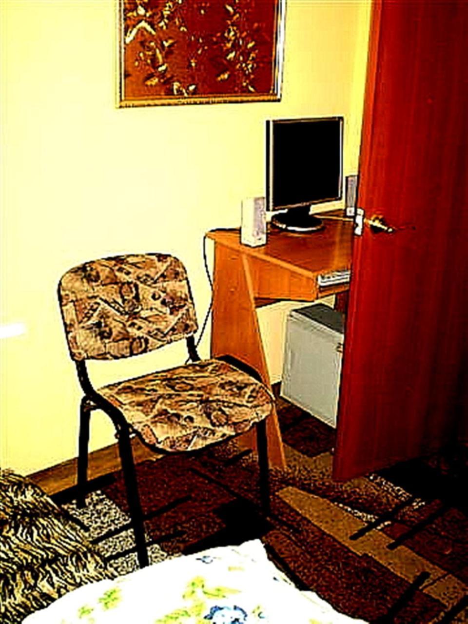 2 ком квартира Соборная-Макарова-Макдональдс 4 дивана WI-FI самый центр Николаева 2 этаж Екстер'єр фото